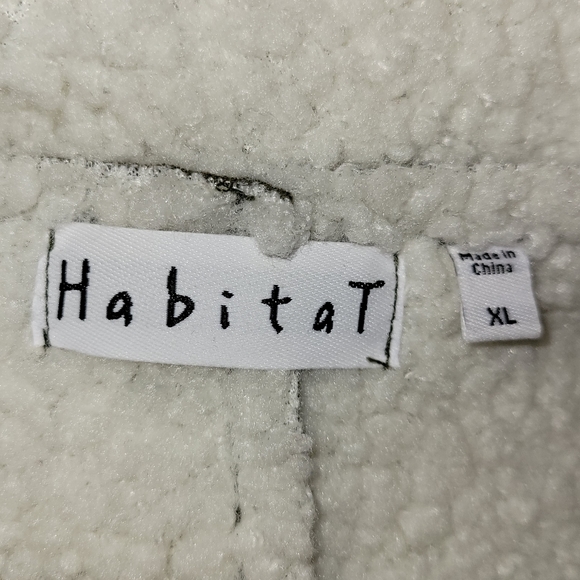 Women's Habitat Oversized Sherpa Style Vest Size XL - Picture 4 of 5